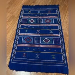 MOROCCAN HAND WOVEN RUG NEW